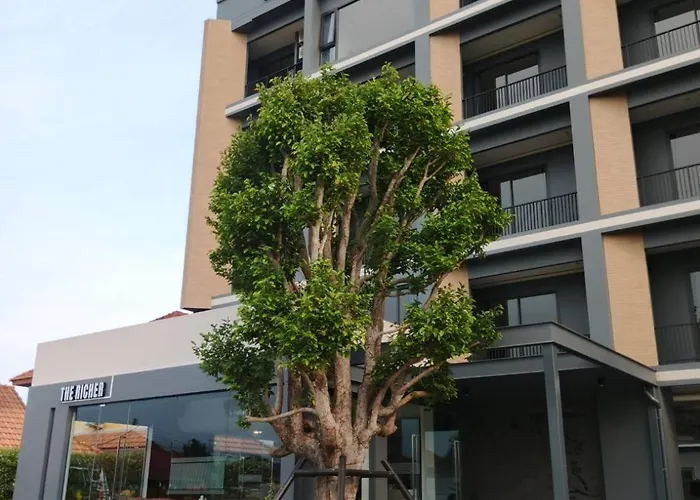 โรงแรม The Richer